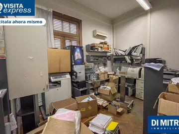 Un PH unico, con mas de 10 ambientes para aprovechar cada espacio! Visitalo Express HOY mismo!