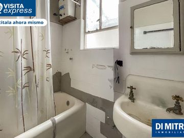 Un PH unico, con mas de 10 ambientes para aprovechar cada espacio! Visitalo Express HOY mismo!