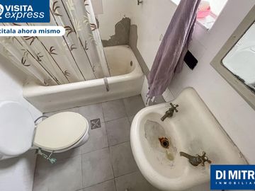 Un PH unico, con mas de 10 ambientes para aprovechar cada espacio! Visitalo Express HOY mismo!