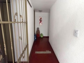 Departamento en venta - 3 Dormitorios 2 Baños - 71mts2 - Villa Lugano