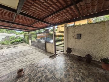 CASA EN VENTA EN VILLAHERMOSA