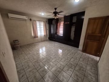 CASA EN VENTA EN VILLAHERMOSA