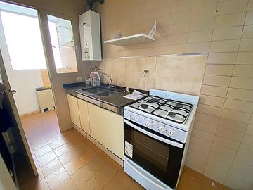 Departamento en venta de 2 dormitorios 2 baños Cochera a metros del Buen Pastor