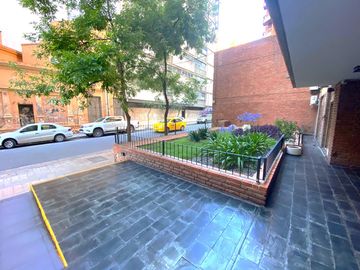 Departamento en venta de 2 dormitorios 2 baños Cochera a metros del Buen Pastor