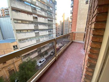Departamento en venta de 2 dormitorios 2 baños Cochera a metros del Buen Pastor