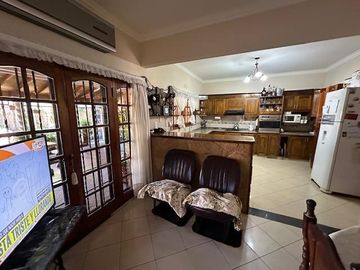 Chalet en venta en G. de Laferrere