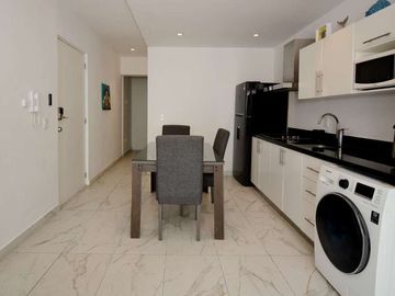 ENCANTADOR DEPARTAMENTO DE UNA RECÁMARA CON PATIO Y JACUZZI, EXCELENTE UBICACIÓN
