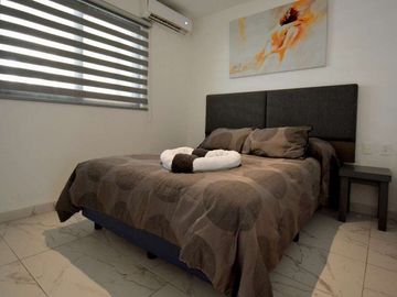 ENCANTADOR DEPARTAMENTO DE UNA RECÁMARA CON PATIO Y JACUZZI, EXCELENTE UBICACIÓN
