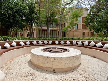 RETIRO DE LUJO EN COMUNIDAD CON CAMPO DE GOLF EN CORASOL