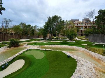 RETIRO DE LUJO EN COMUNIDAD CON CAMPO DE GOLF EN CORASOL