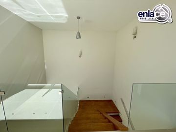 CASA EN VENTA EN LAS PRIVANZAS