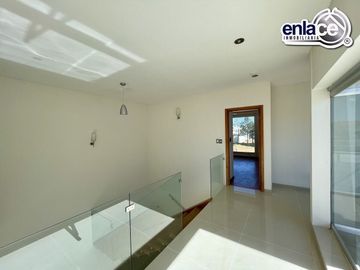 CASA EN VENTA EN LAS PRIVANZAS