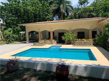 VENTA DE CASA EN CORONADO, TIENE FINANCIAMIENTO,OPORTUNIDAD ÚNICA