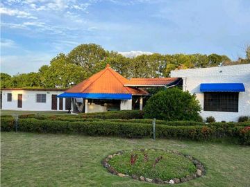 VENTA DE CASA EN LAS LAJAS DE CHAME, HACIA LA MONTAÑA