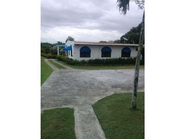 VENTA DE CASA EN LAS LAJAS DE CHAME, HACIA LA MONTAÑA