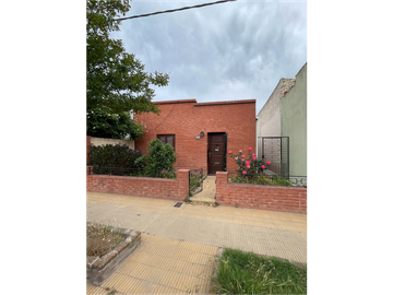 Casa dos dormitorios todo los servicios