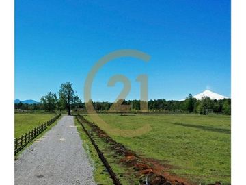 Parcelas con agua y energía eléctrica en condomino