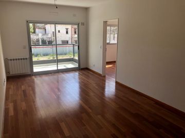 Departamento - Olivos-Vias/Rio