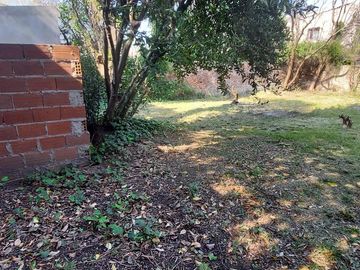 OPORTUNIDAD, Casa a reciclar - A la venta en el centro de Cañuelas