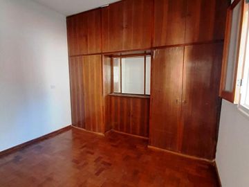 Importante casa en PA con cochera - Terraza con parrillero