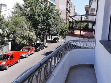 Importante casa en PA con cochera - Terraza con parrillero
