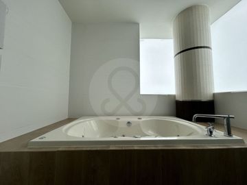 Departamento en venta en Lomas Country Club