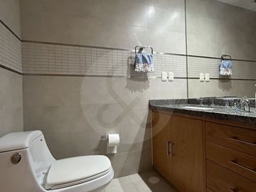 Departamento en venta en Lomas Country Club