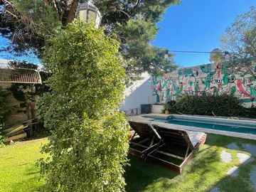 VENTA CASA 2 DORM. C/ PILETA   DPTO. TIPO LOFT- B° HUILLICHES NEUQUEN CAPITAL
