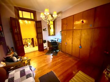 EXCELENTE PH 5 AMBIENTES CON TERRAZA QUINCHO Y PARRILLA EN BARRACAS VENTA