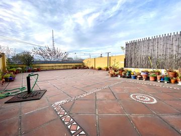 EXCELENTE PH 5 AMBIENTES CON TERRAZA QUINCHO Y PARRILLA EN BARRACAS VENTA