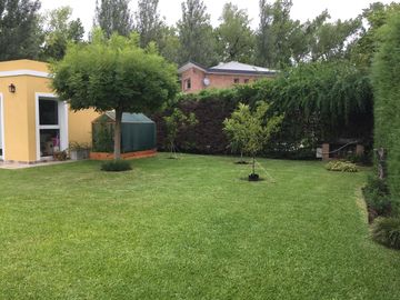 Casa con Piscina en venta en Fincas de Iraola I