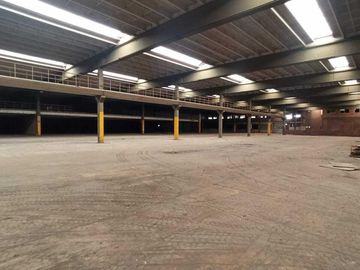 Galpón 20.000 m2 cubiertos - alquiler - Quilmes