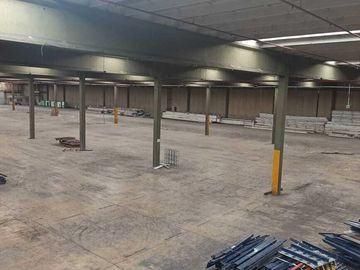 Galpón 20.000 m2 cubiertos - alquiler - Quilmes
