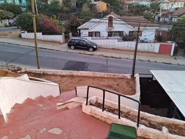 Se vende Amplia Casa Población Esperanza