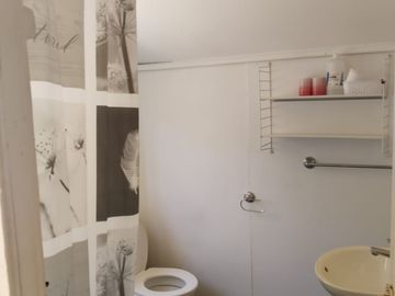 Se vende Amplia Casa Población Esperanza