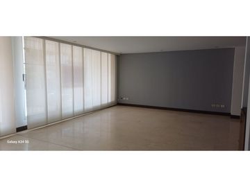Se vende Apartamento en Ciudad Jardin Cali