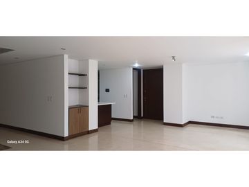 Se vende Apartamento en Ciudad Jardin Cali