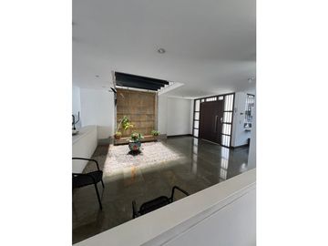 Se vende Apartamento en Ciudad Jardin Cali