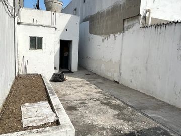 CASA EN VENTA EN COL. CENTRO EN MONTERREY