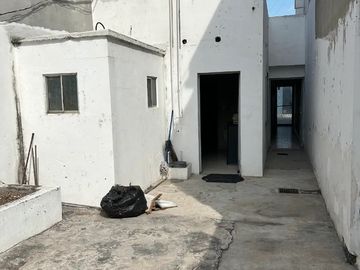 CASA EN VENTA EN COL. CENTRO EN MONTERREY
