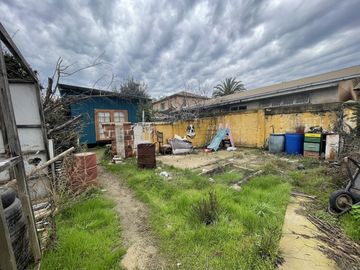 SE VENDE CASA CON GRAN TERRENO, SECTOR EL RETIRO