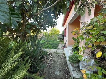 SE VENDE CASA CON GRAN TERRENO, SECTOR EL RETIRO