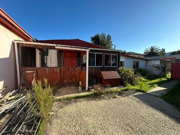 SE VENDE CASA CON GRAN TERRENO, SECTOR EL RETIRO