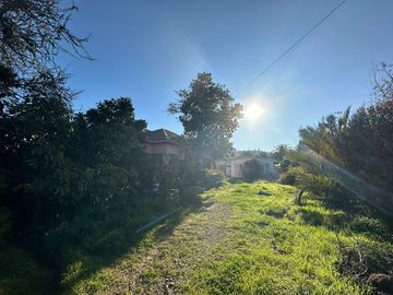 SE VENDE CASA CON GRAN TERRENO, SECTOR EL RETIRO