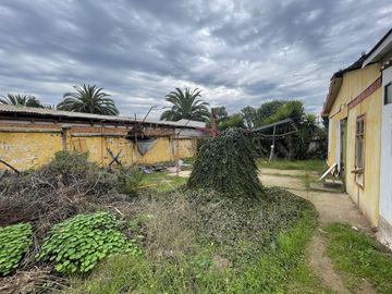 SE VENDE CASA CON GRAN TERRENO, SECTOR EL RETIRO