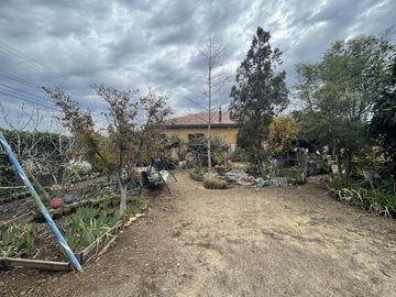 SE VENDE CASA CON GRAN TERRENO, SECTOR EL RETIRO