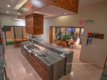 Casa de Lujo Moderna Pontevedra Puerta de hierro Andares Zapopan