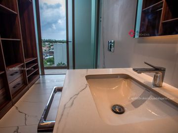 Departamento de Lujo zona Andares Legacy