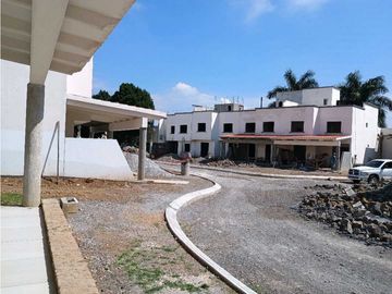 CASA EN VENTA Y PREVENTA EN ZONA NORTE CUERNAVACA LA HERRADURA