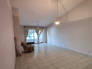 Casa Habitación Valle San Ángel Sec. Jardines San Pedro Garza García